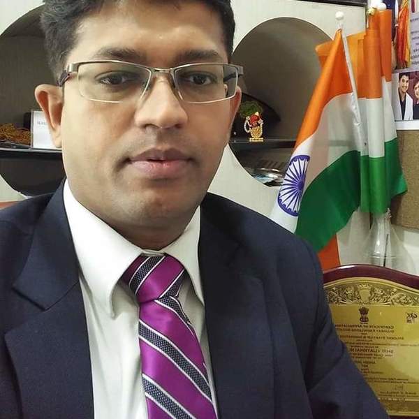 DR. VRAJESH PARIKH